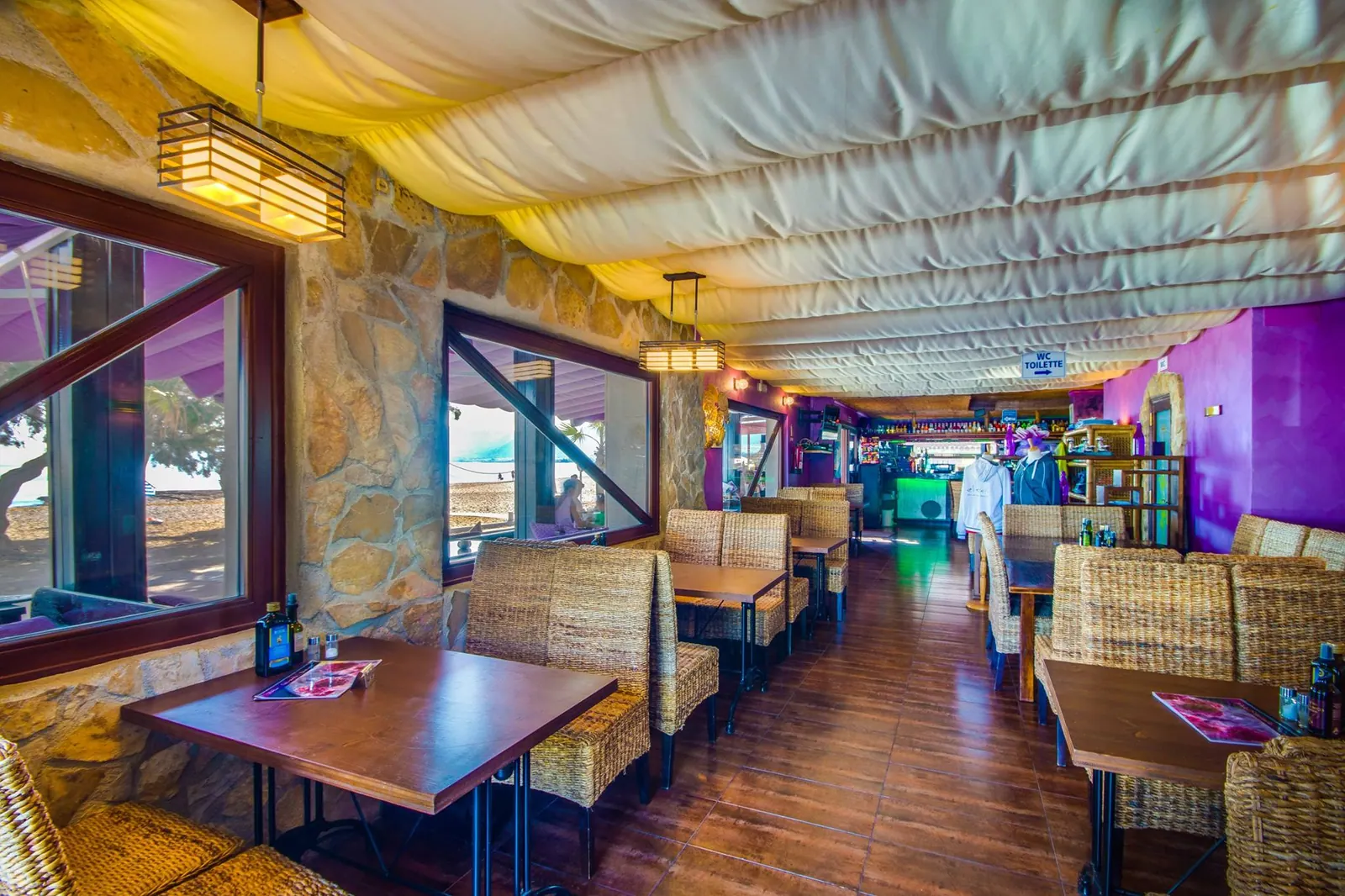EL SOL BEACH RESTAURANT & SUNSHINE BAR – Foto 2